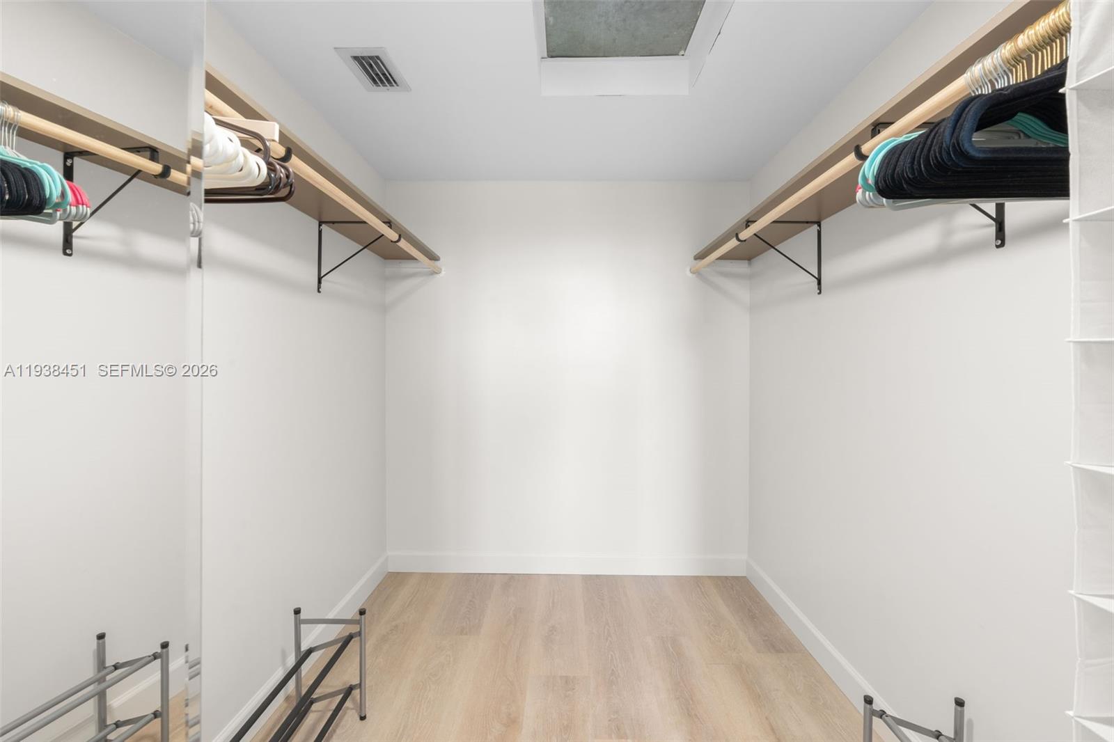 GOLFSIDE - Residential