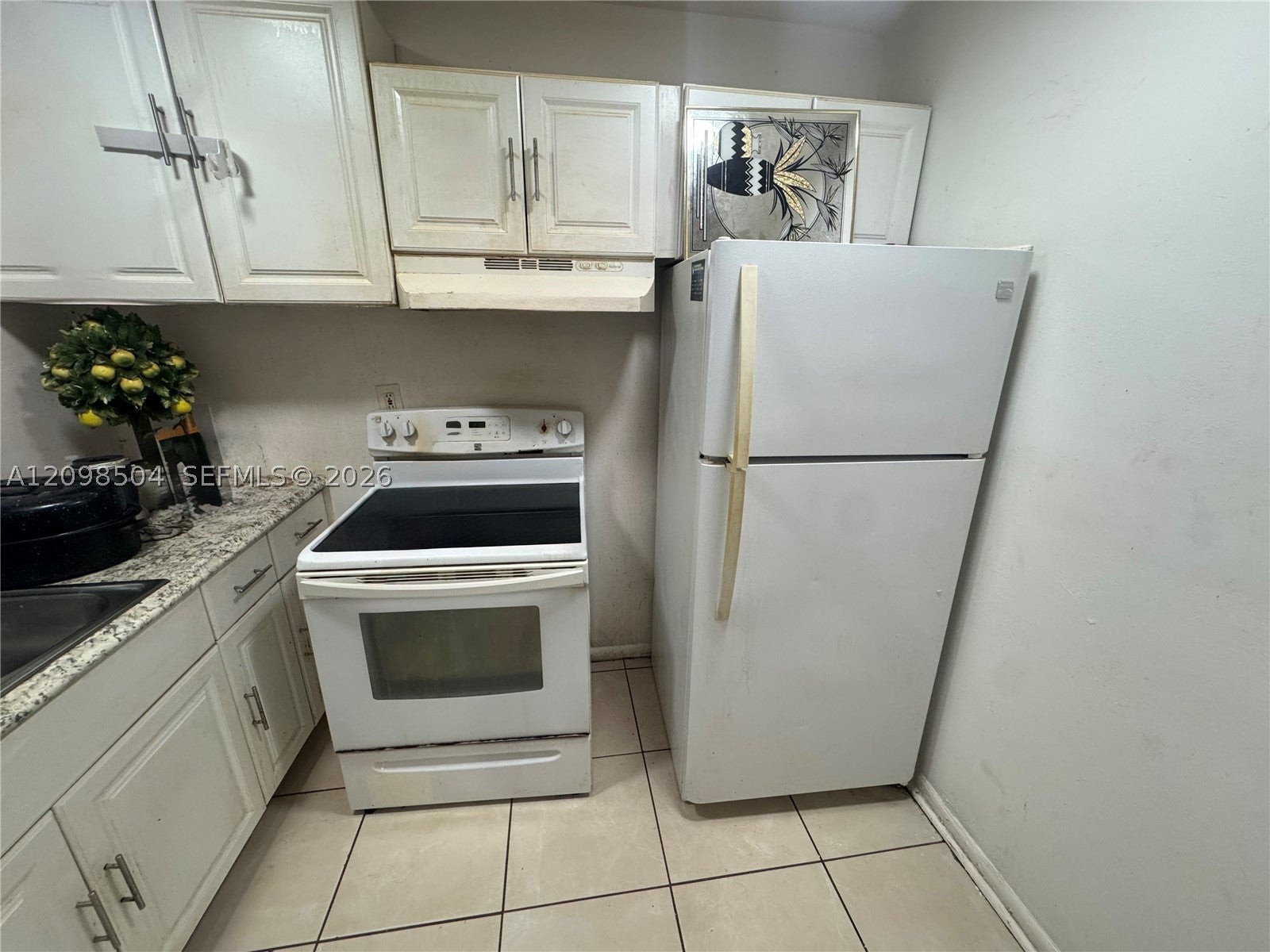 494 NW 165th St Rd C-305