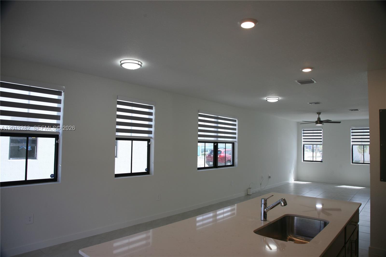 MIAMI LAND AND DEVELOPMEN - Residential Lease
