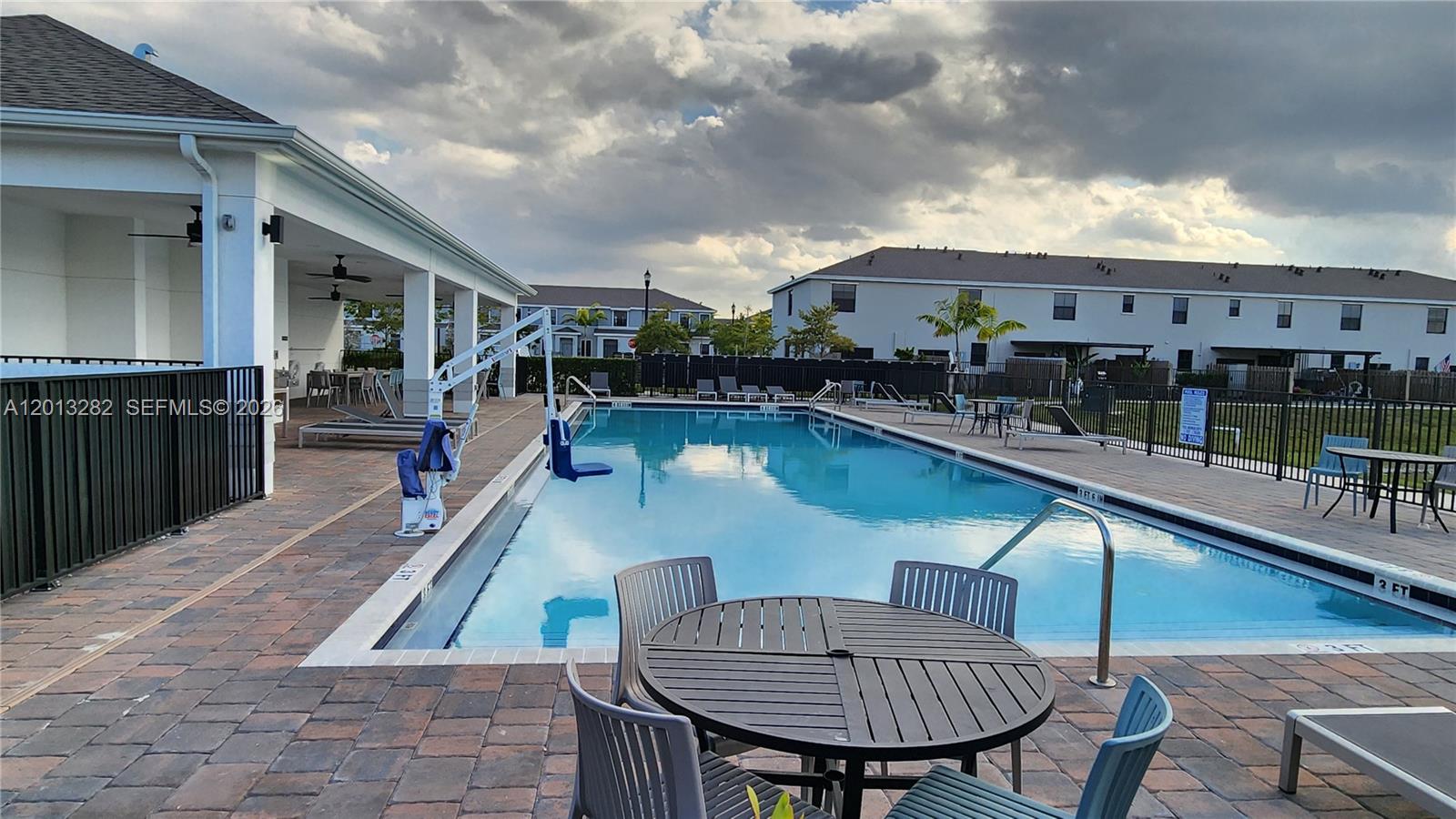 MIAMI LAND AND DEVELOPMEN - Residential Lease