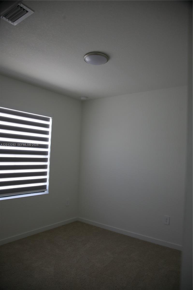 MIAMI LAND AND DEVELOPMEN - Residential Lease
