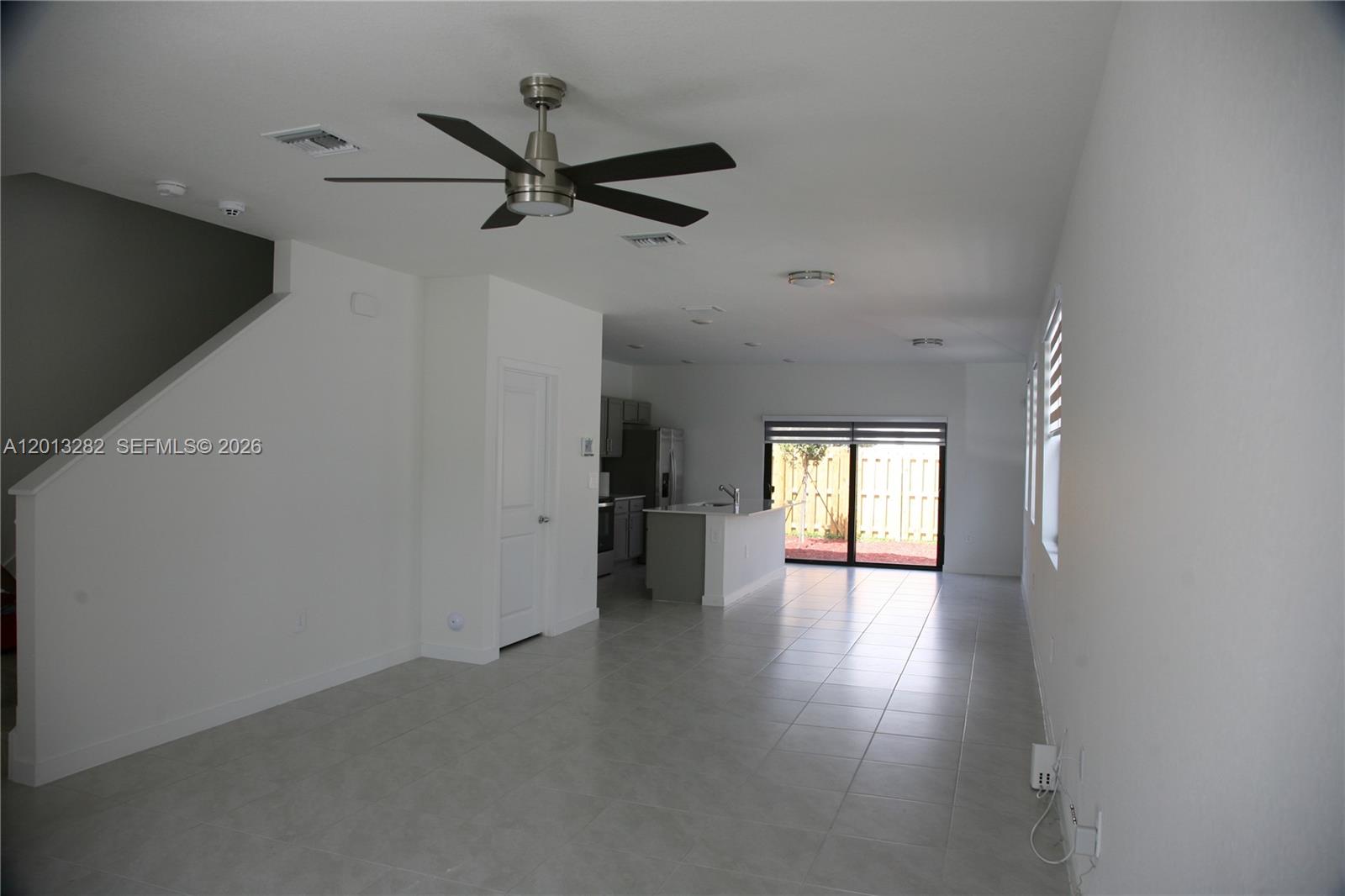 MIAMI LAND AND DEVELOPMEN - Residential Lease