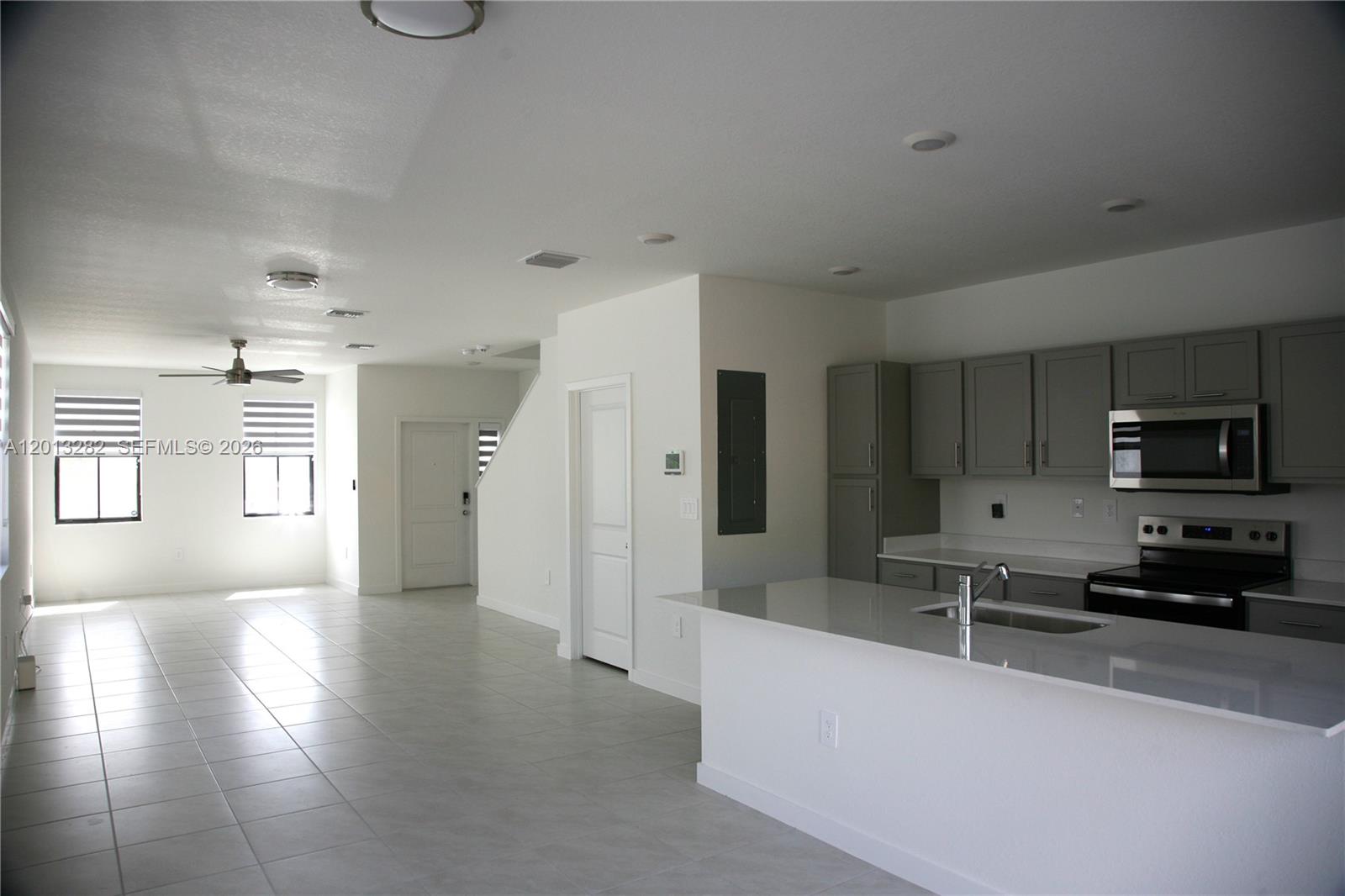 MIAMI LAND AND DEVELOPMEN - Residential Lease