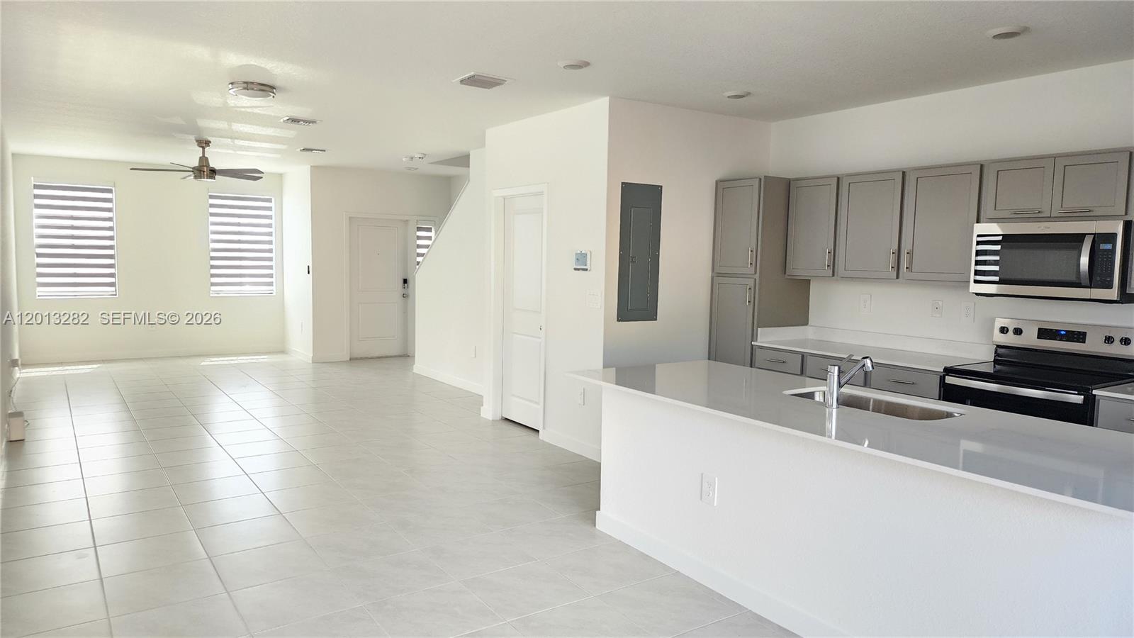 MIAMI LAND AND DEVELOPMEN - Residential Lease