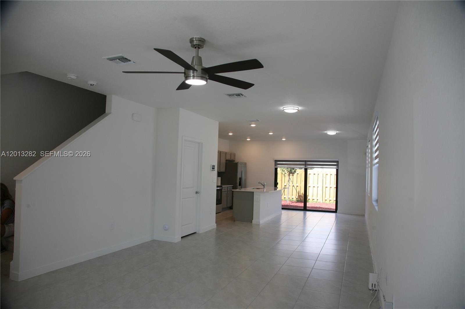 MIAMI LAND AND DEVELOPMEN - Residential Lease