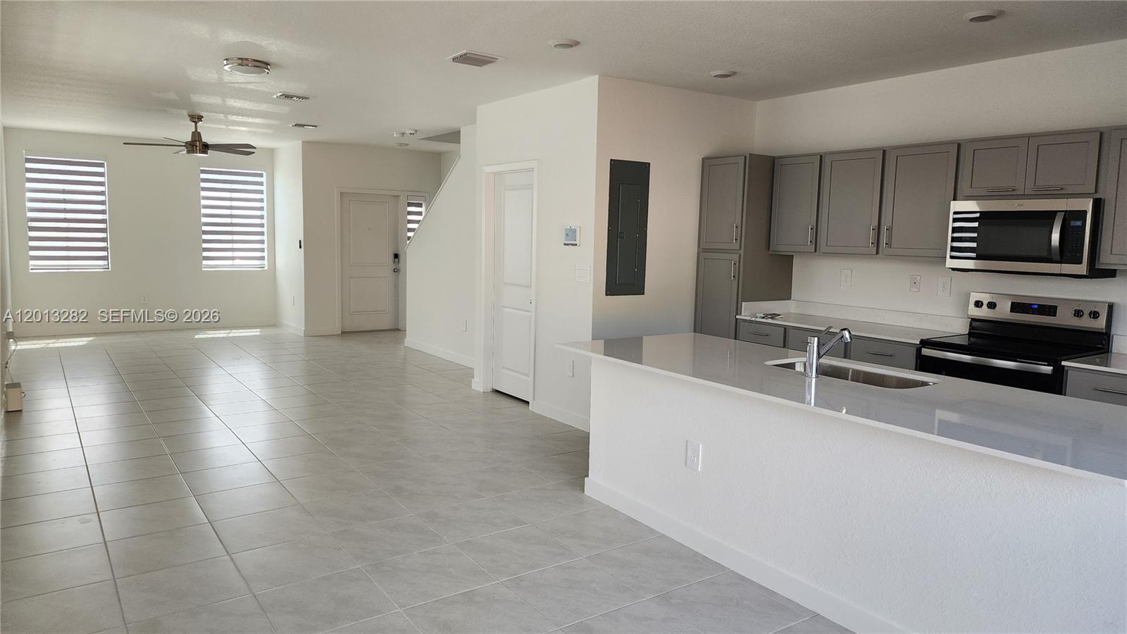 MIAMI LAND AND DEVELOPMEN - Residential Lease