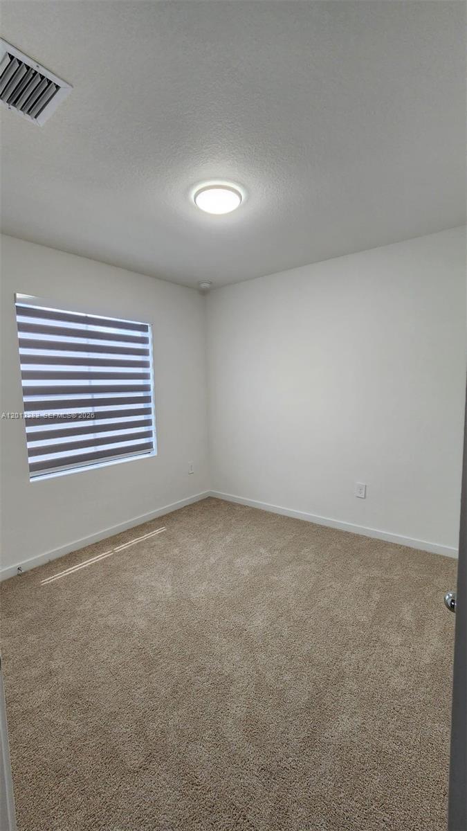 MIAMI LAND AND DEVELOPMEN - Residential Lease