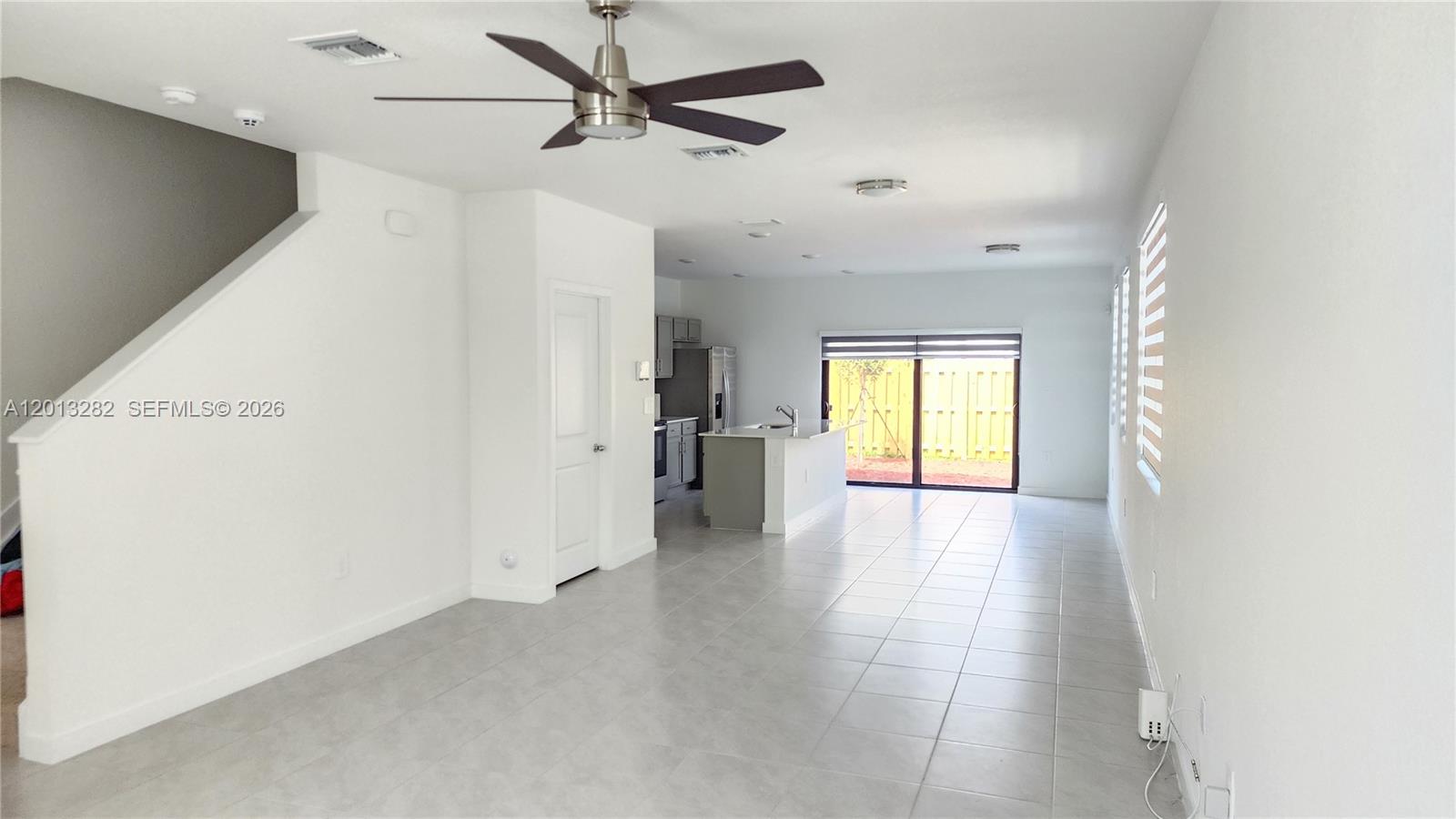 MIAMI LAND AND DEVELOPMEN - Residential Lease