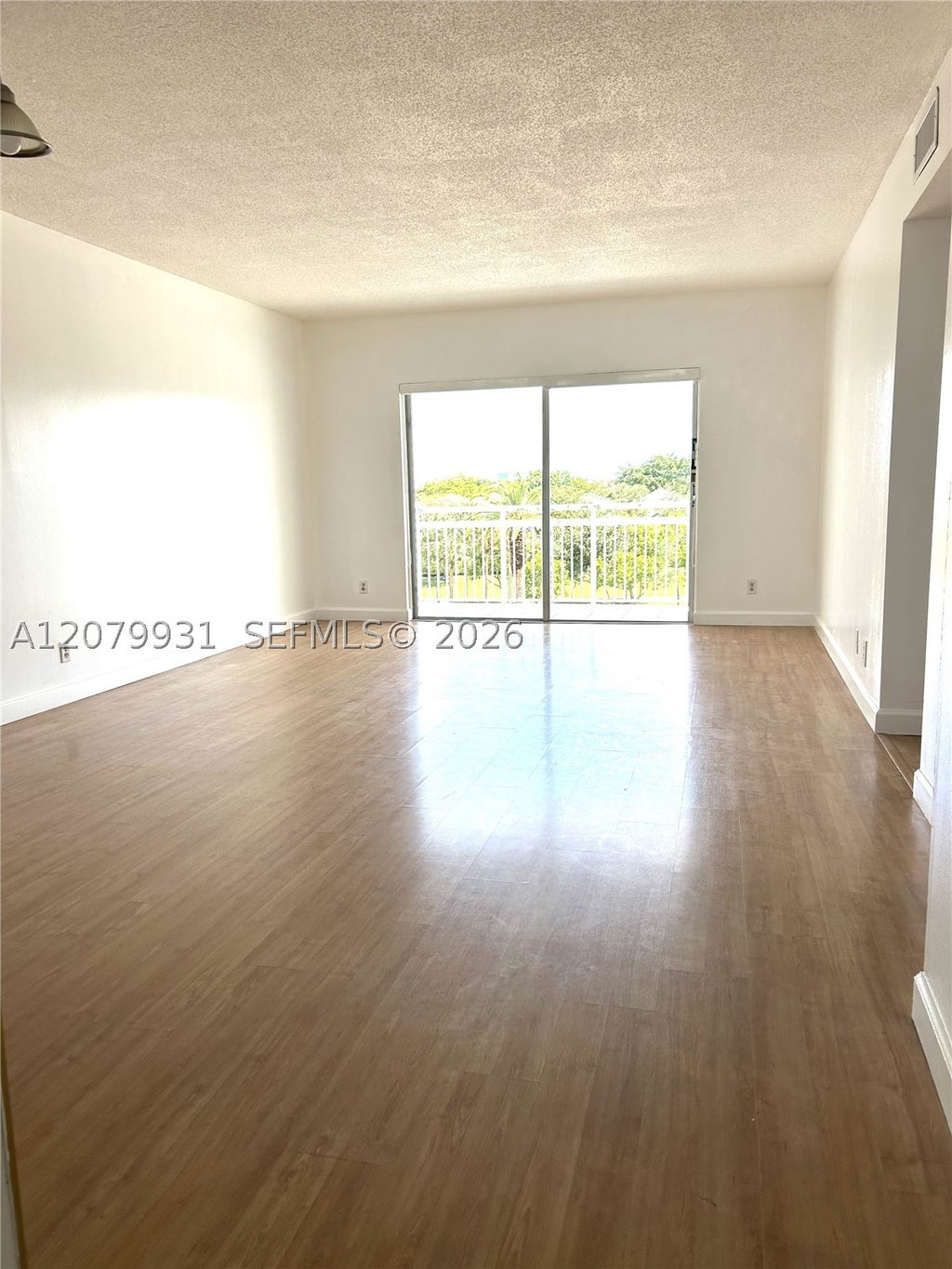Photo of 4400 Hillcrest Dr #402B, Hollywood, FL 33021 (MLS # A12079931)