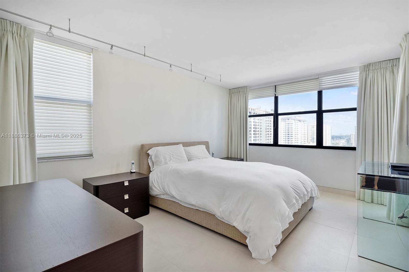 BRITANNIA AT QUADOMAIN CO - Residential