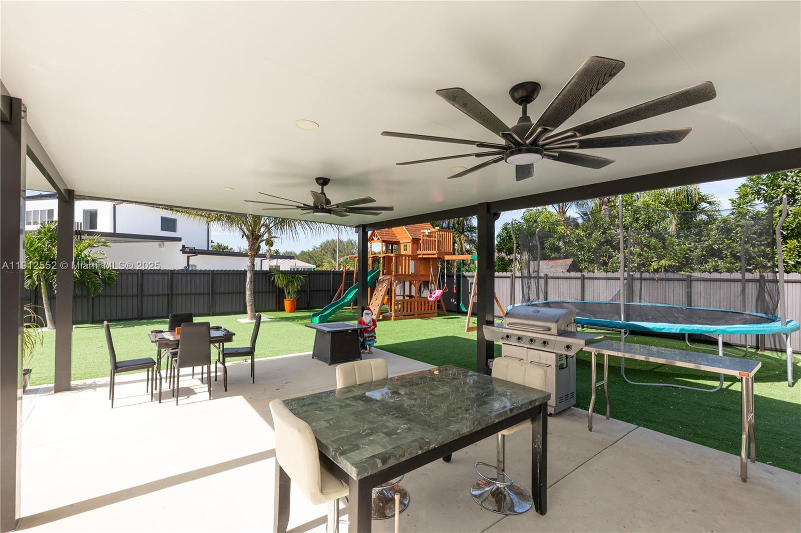 VALENCIA GROVES ESTATES - Residential