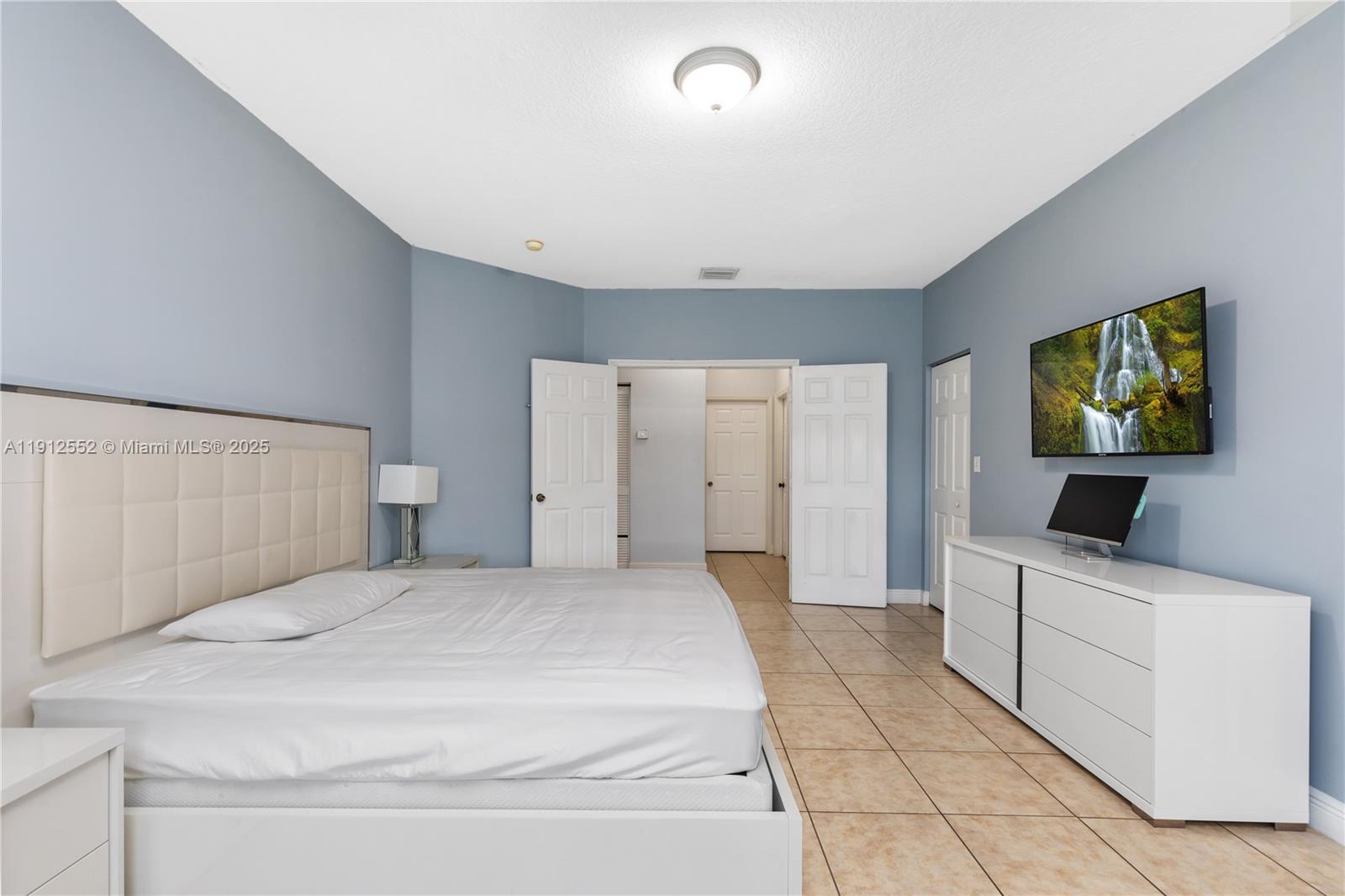 VALENCIA GROVES ESTATES - Residential