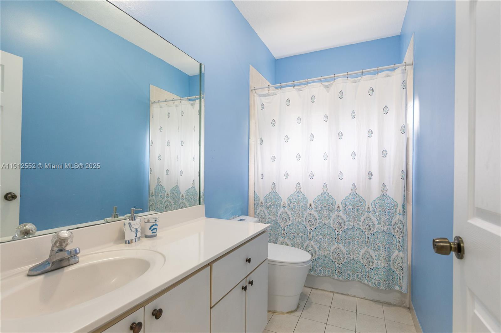 VALENCIA GROVES ESTATES - Residential