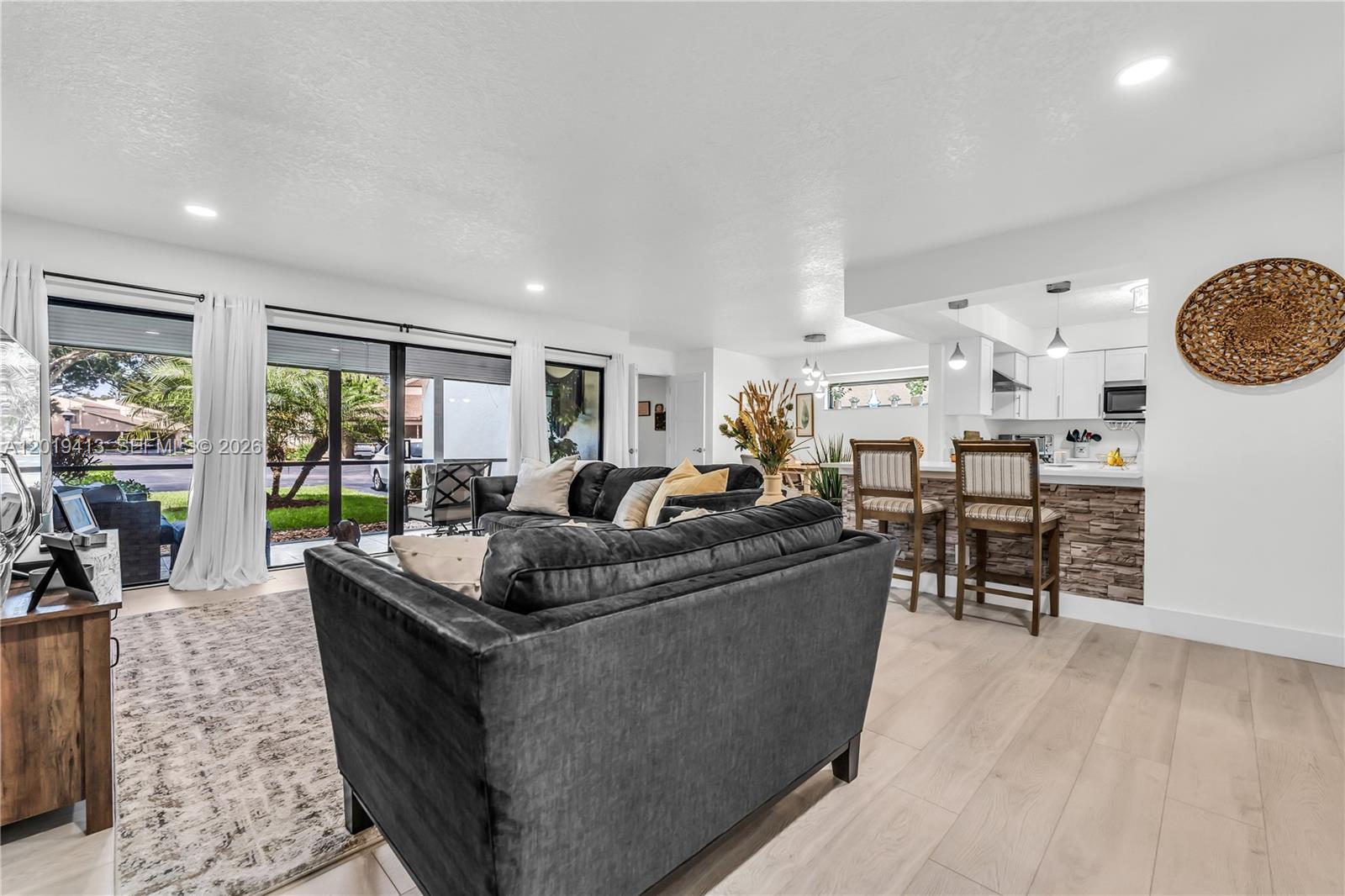 WOODHAVEN EAST CONDO - Residential