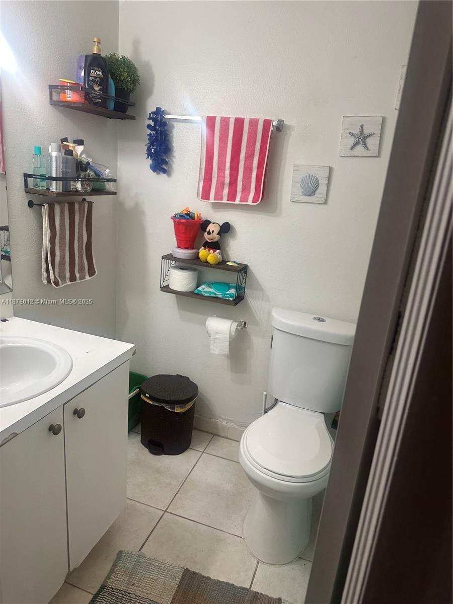 VENETIAN GARDENS AT COUNT - Residential