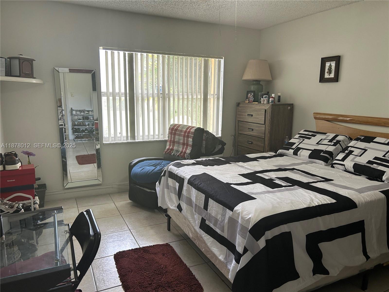 VENETIAN GARDENS AT COUNT - Residential