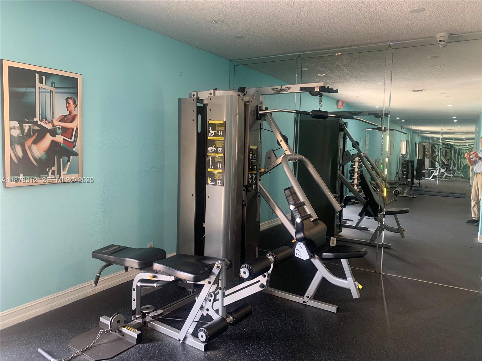 VENETIAN GARDENS AT COUNT - Residential