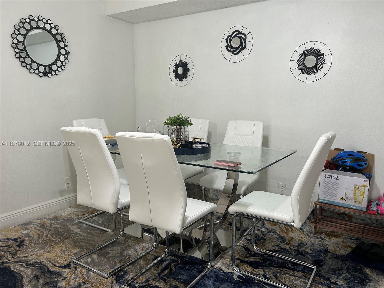 VENETIAN GARDENS AT COUNT - Residential