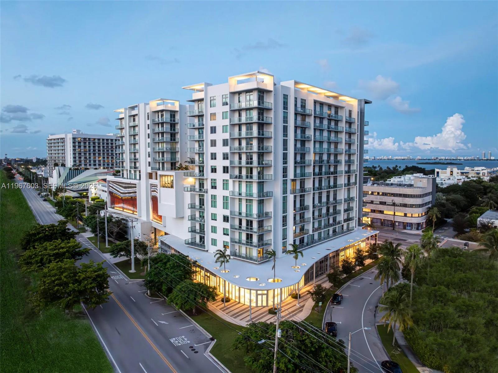 QUADRO CONDO - Residential