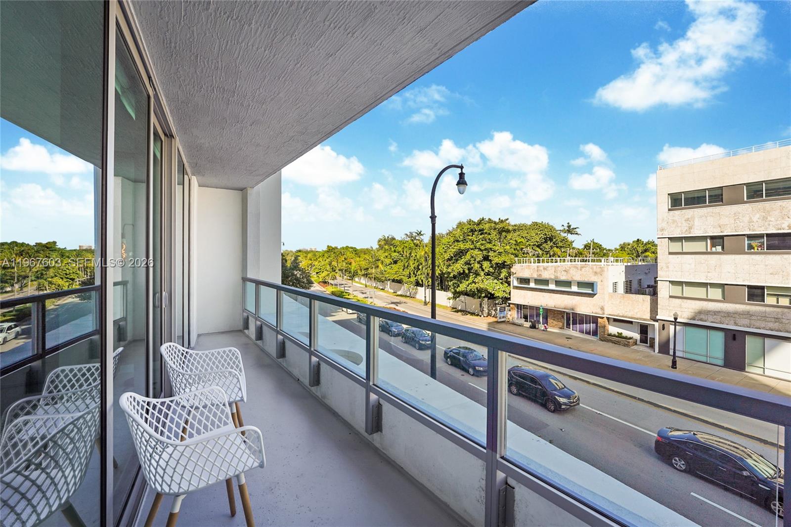 QUADRO CONDO - Residential