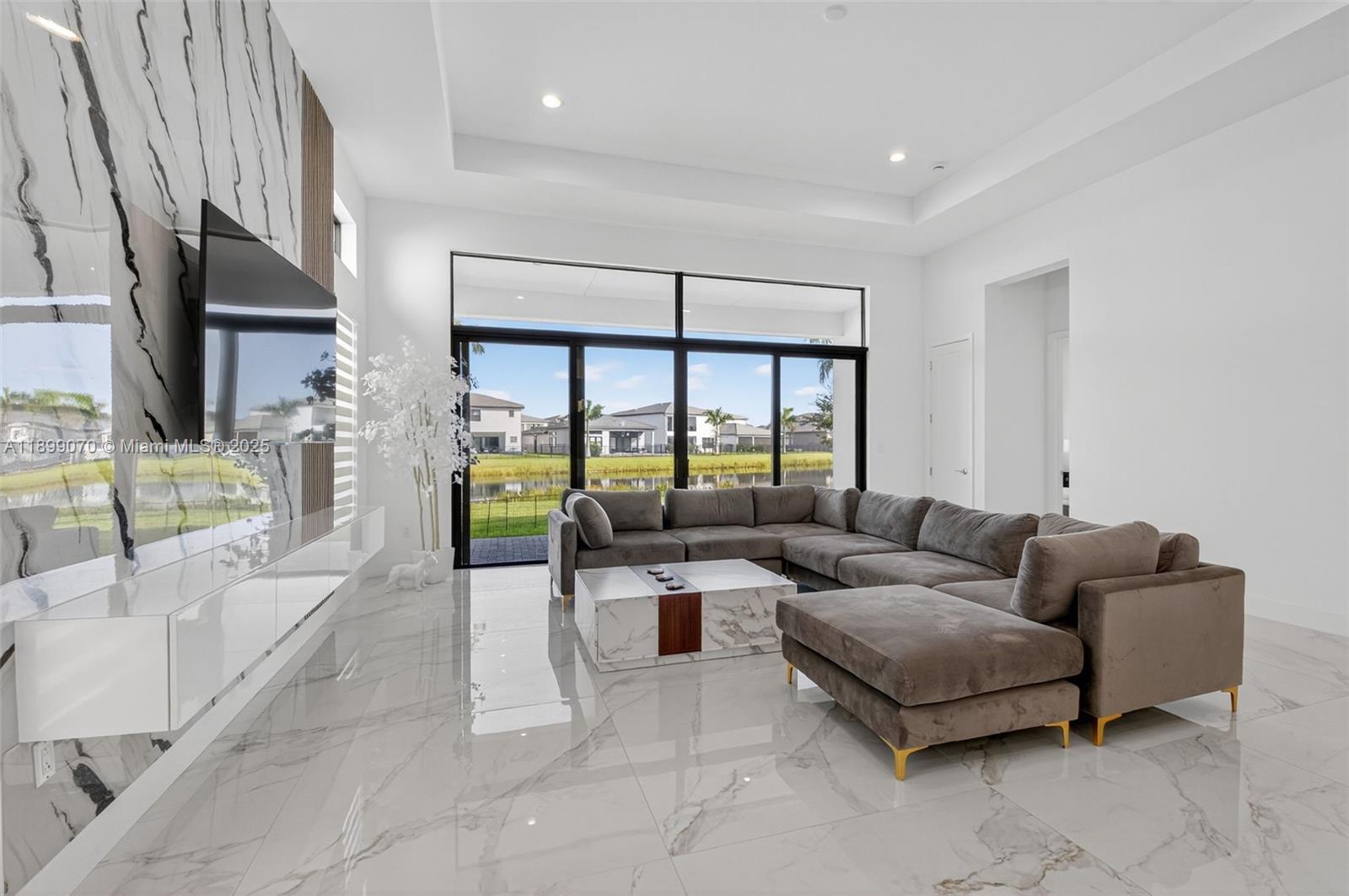 lotus palm - Residential