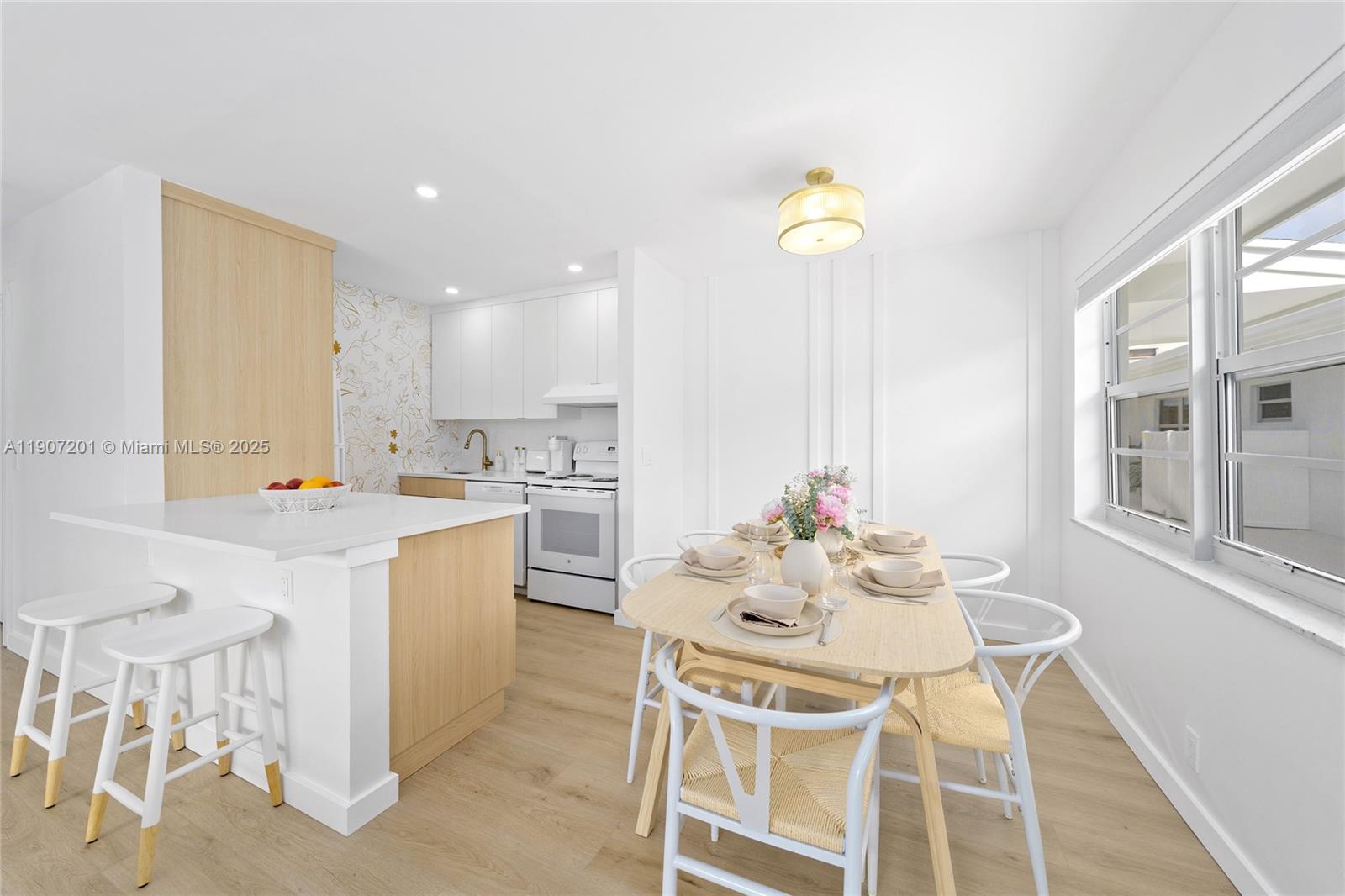 LAKE WORTH TOWN OF - Residential Income