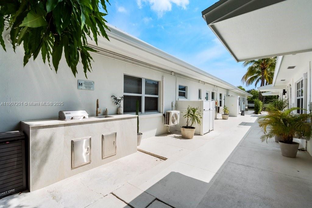 LAKE WORTH TOWN OF - Residential Income