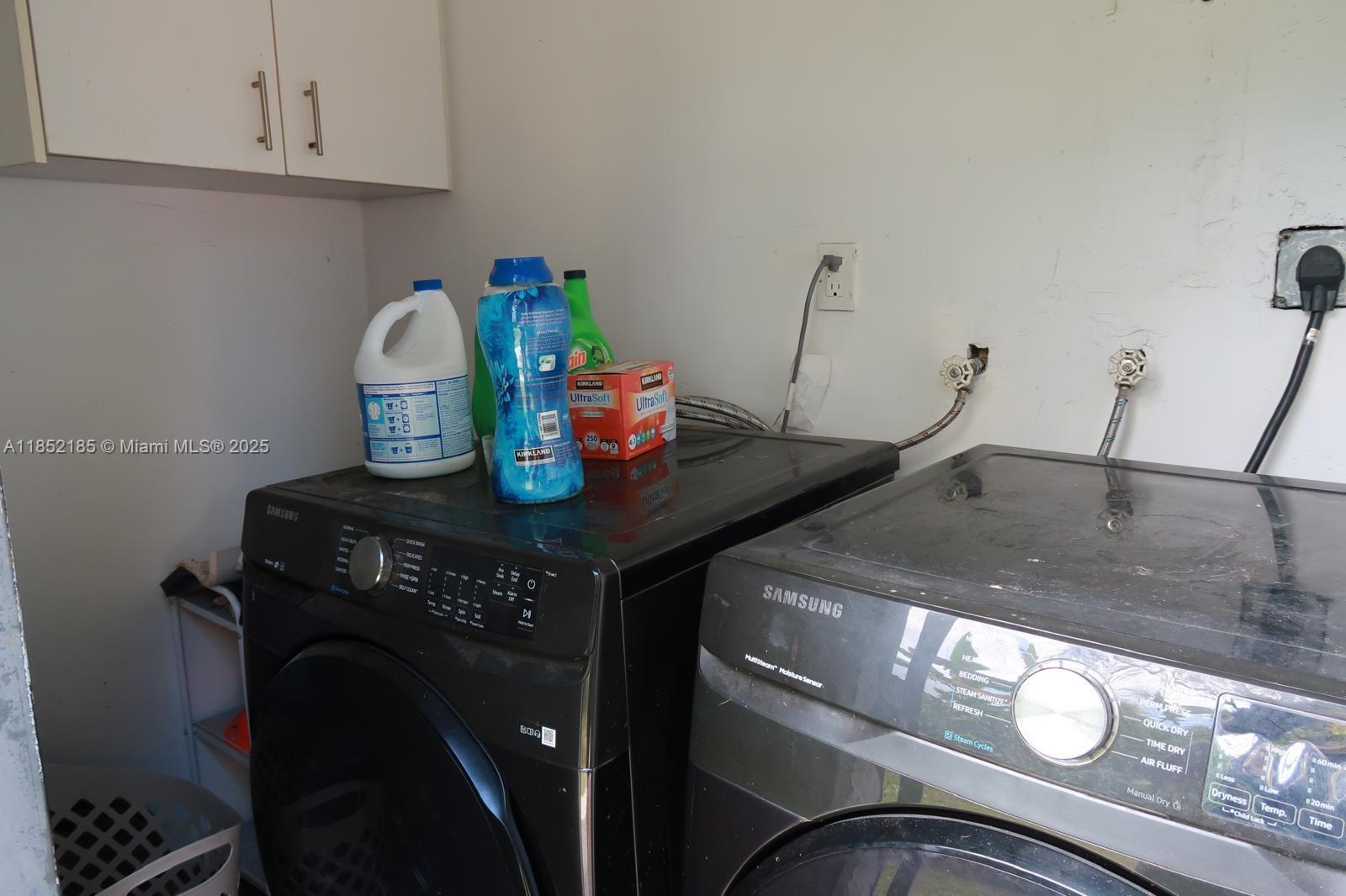 ROSEMONT PARK - Residential