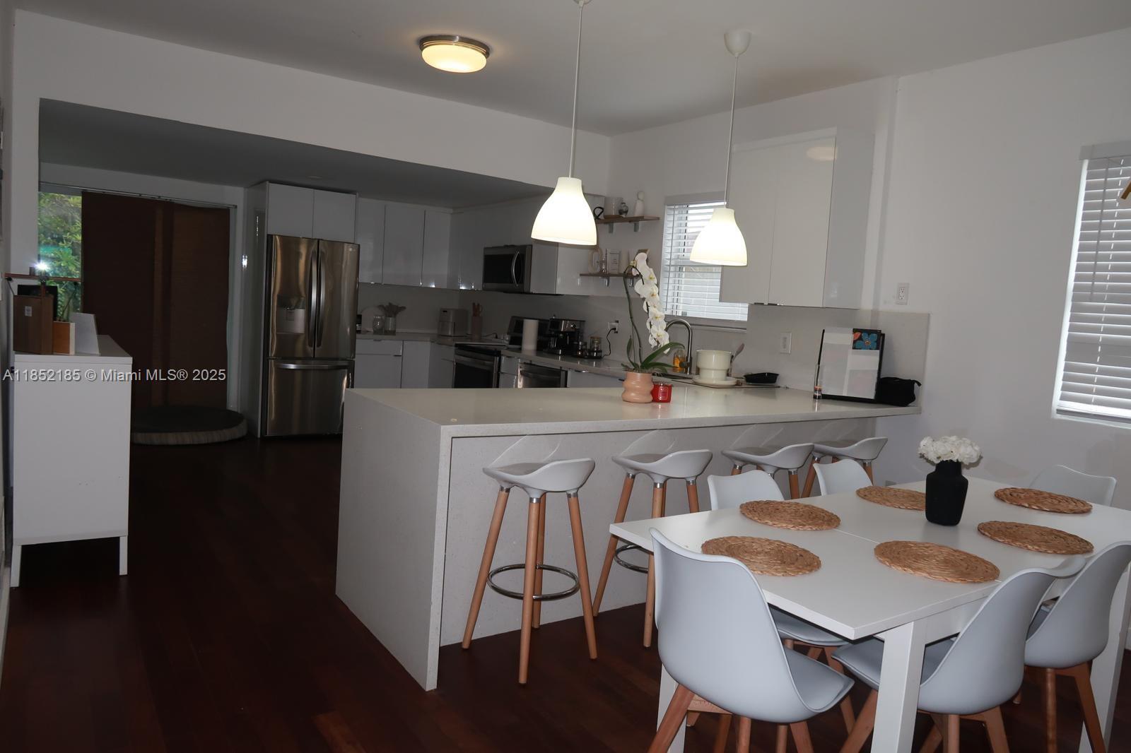 ROSEMONT PARK - Residential