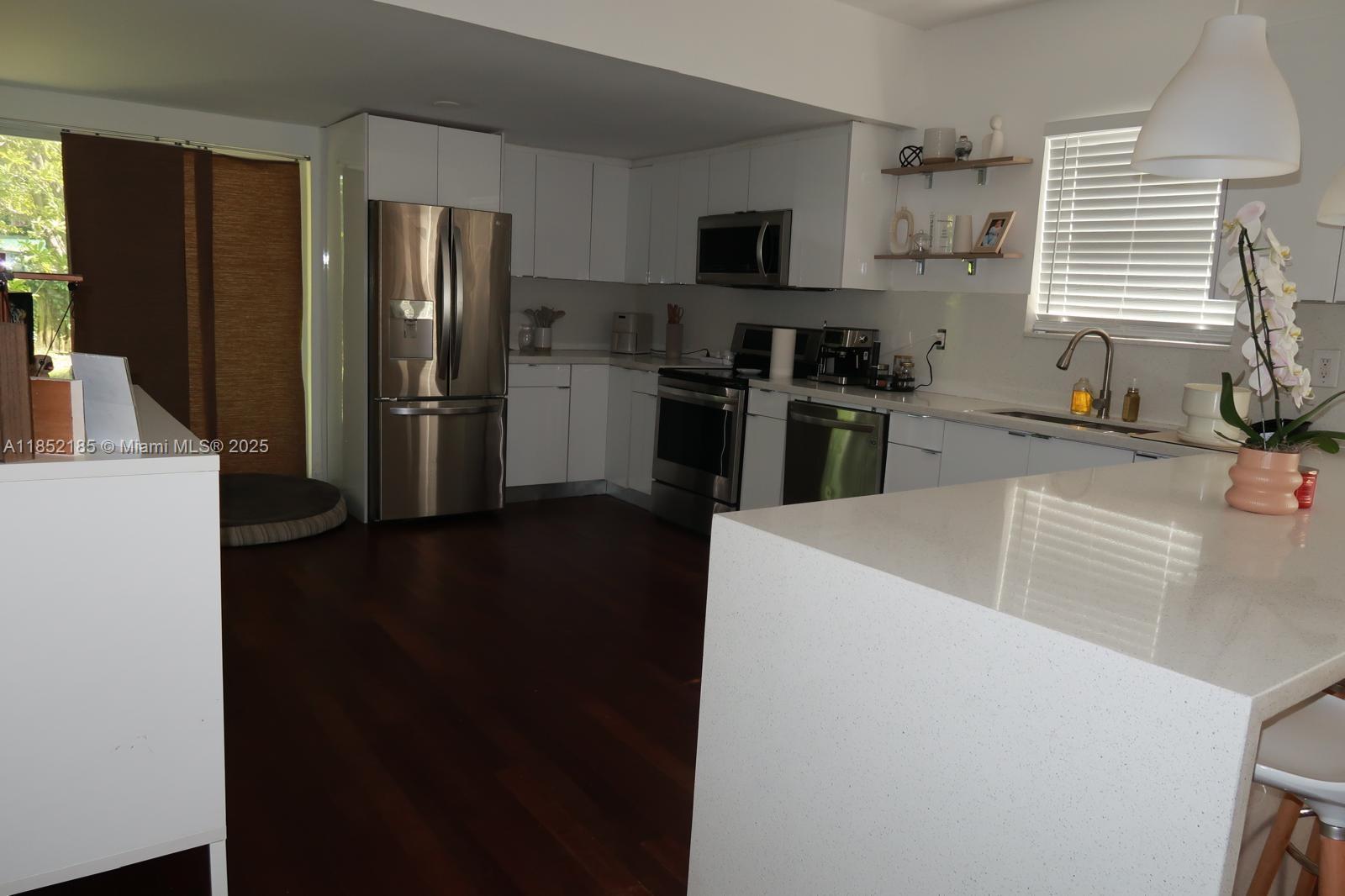 ROSEMONT PARK - Residential