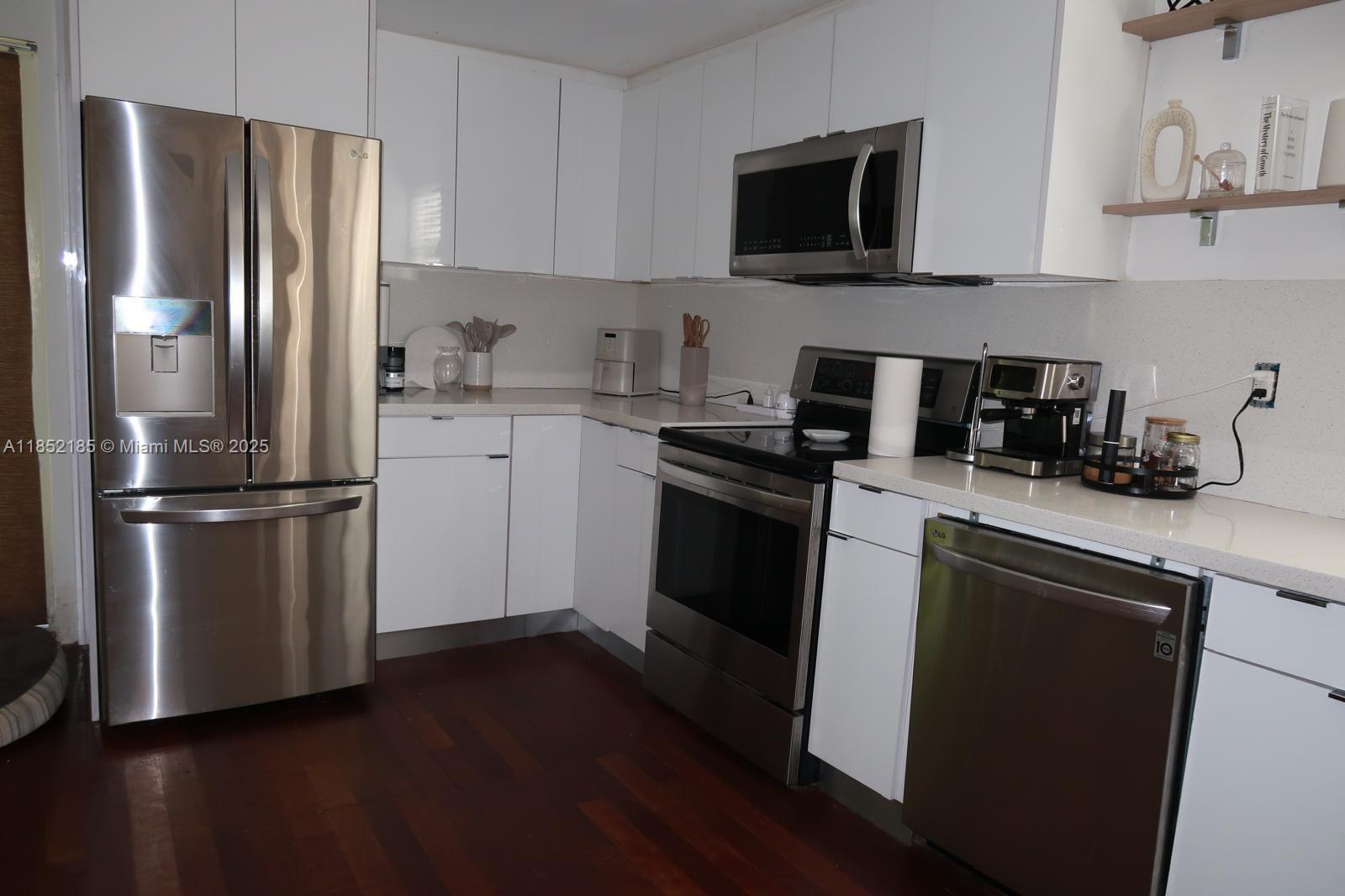 ROSEMONT PARK - Residential