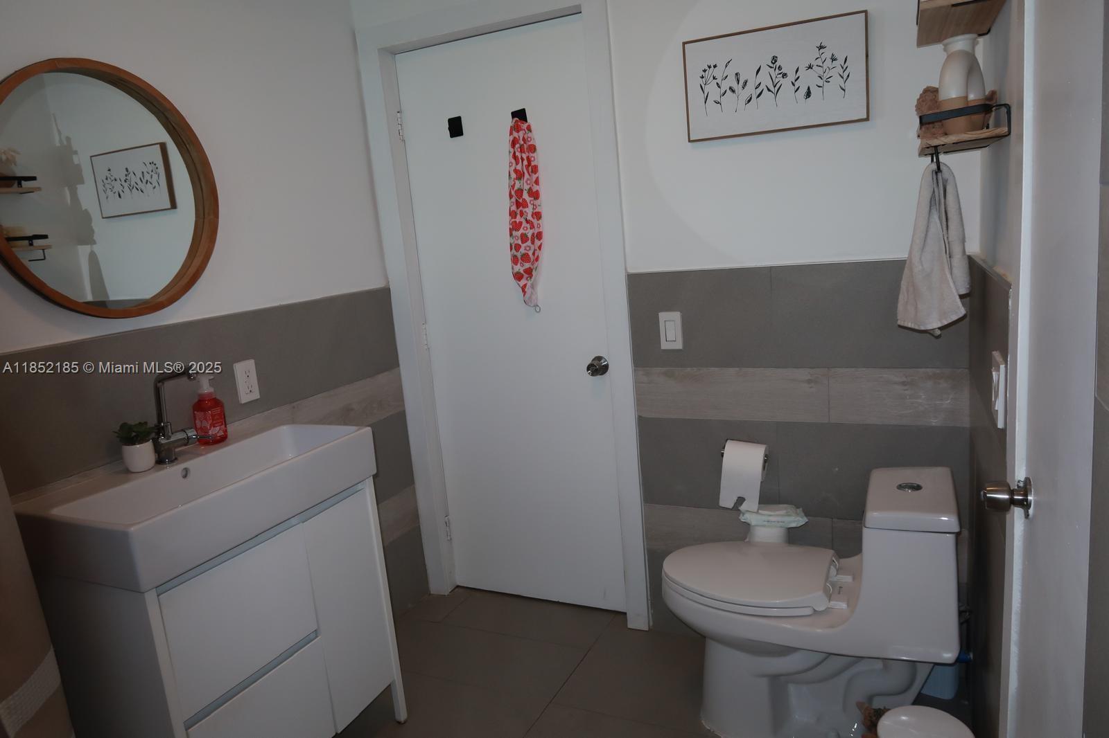 ROSEMONT PARK - Residential