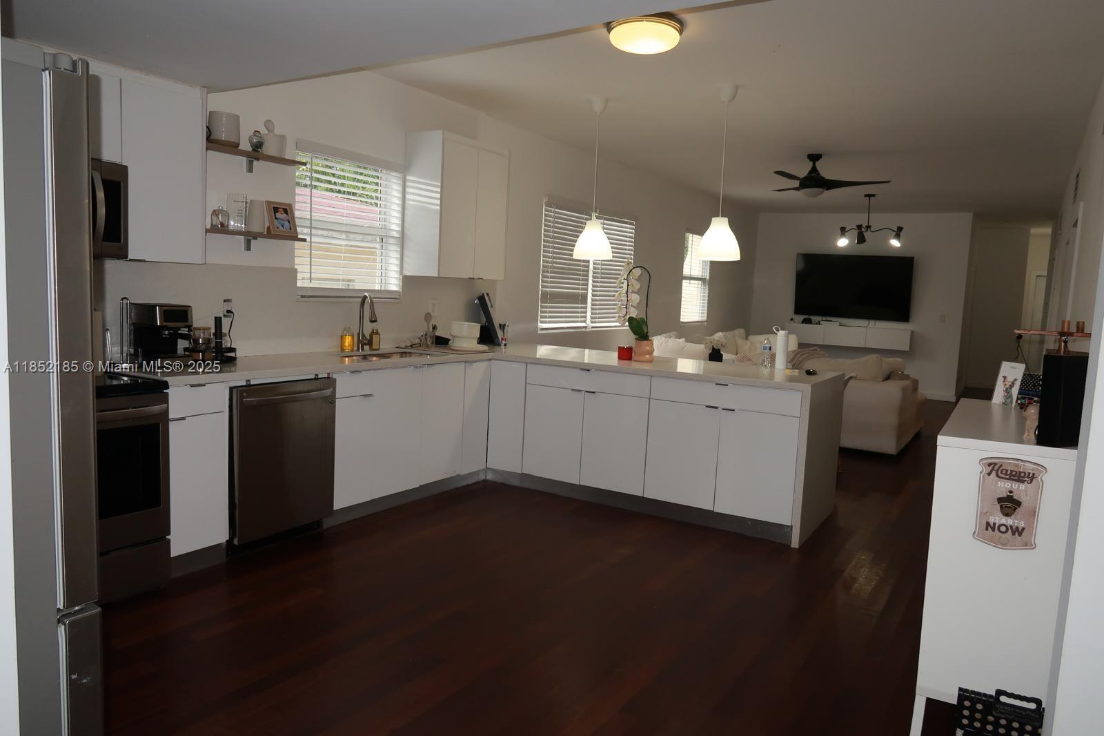 ROSEMONT PARK - Residential