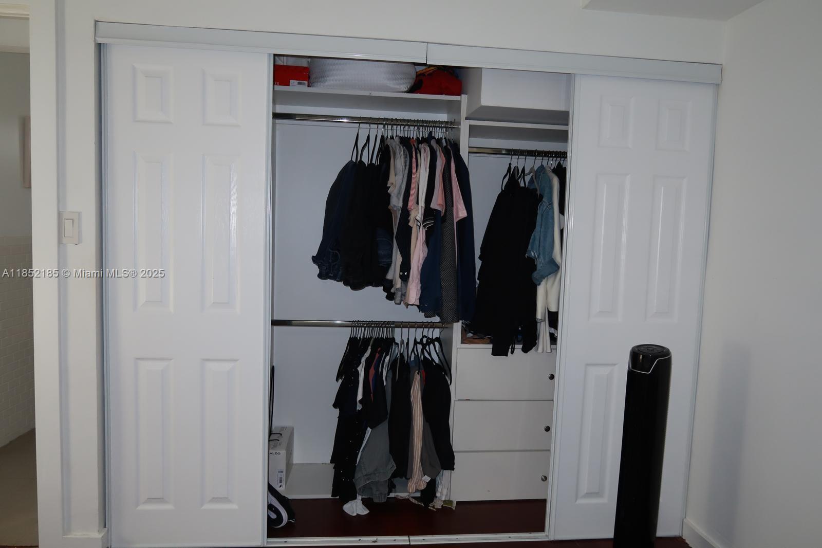 ROSEMONT PARK - Residential