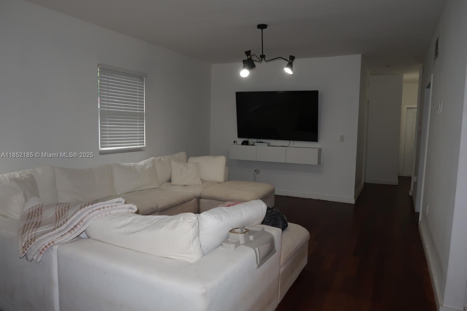 ROSEMONT PARK - Residential