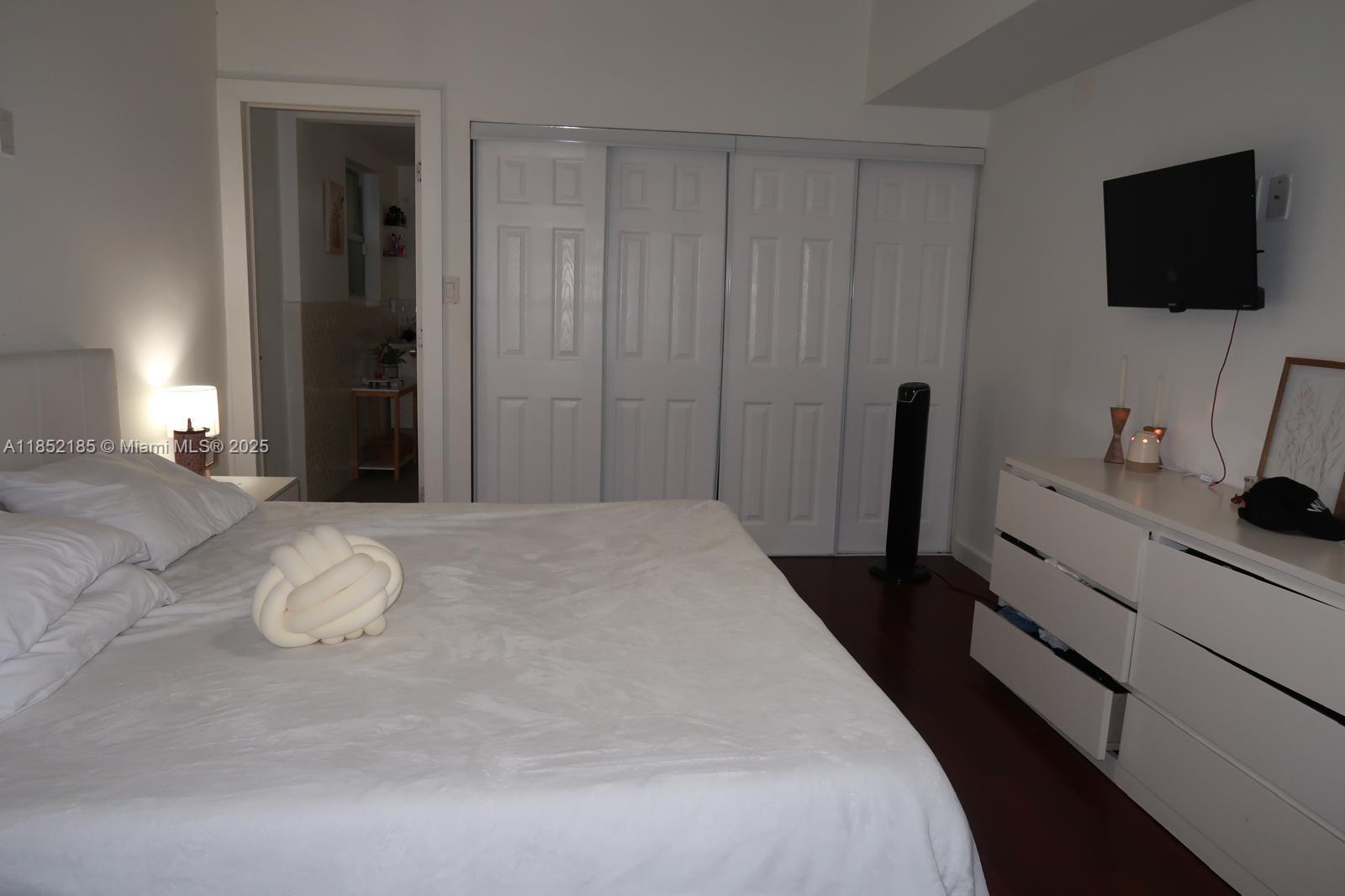 ROSEMONT PARK - Residential