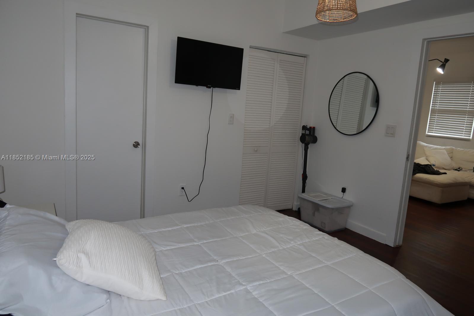 ROSEMONT PARK - Residential