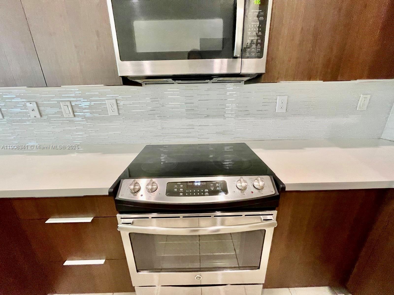 GRAND BAY NORTH - Residential Lease