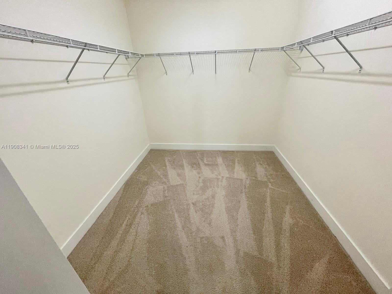 GRAND BAY NORTH - Residential Lease