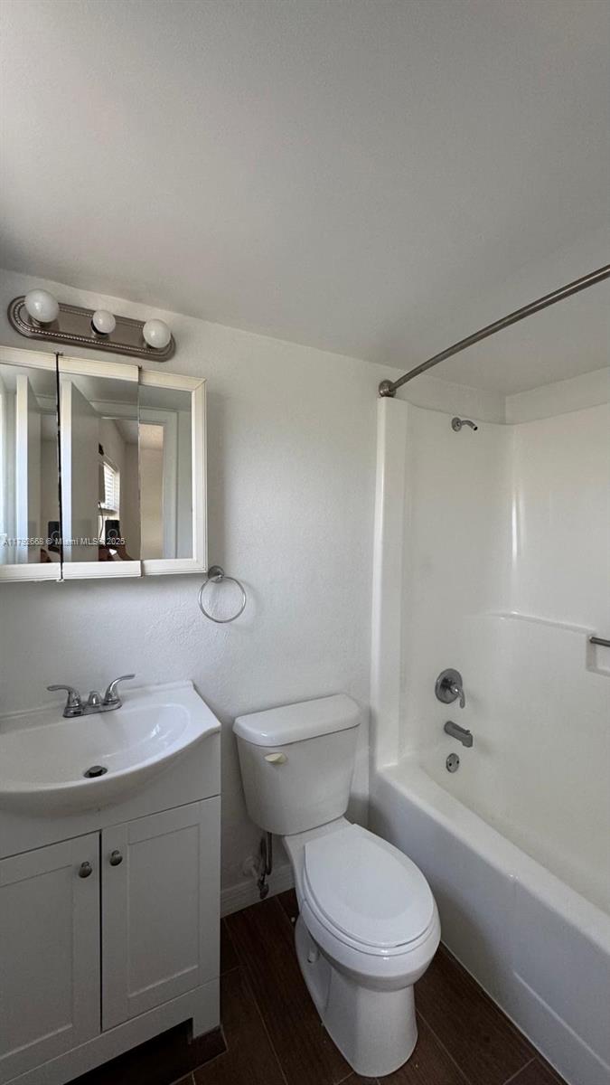 VILLAGE PARK AT OAKLAND C - Residential