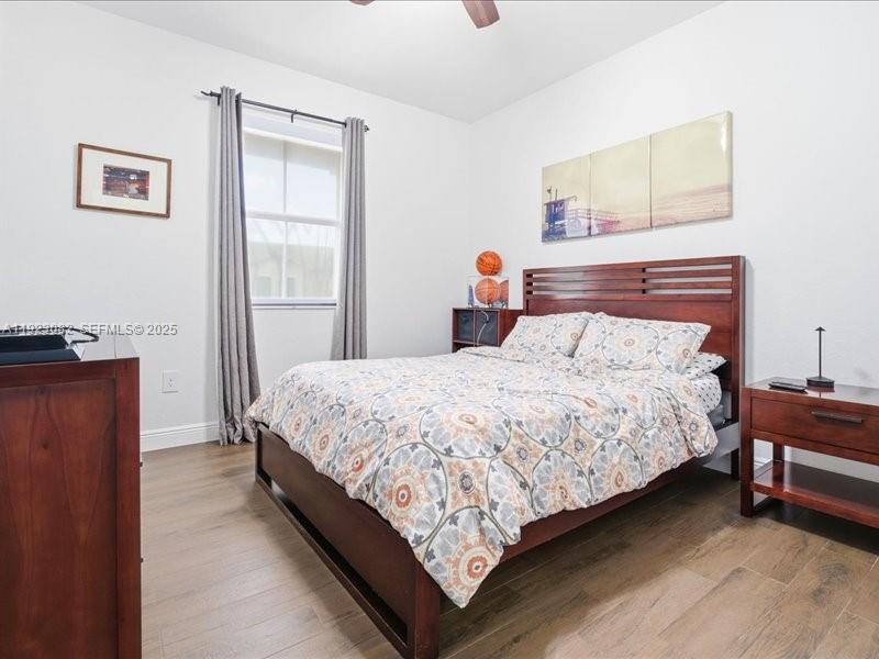 DORAL BREEZE - Residential