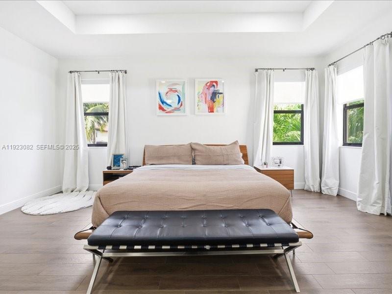 DORAL BREEZE - Residential