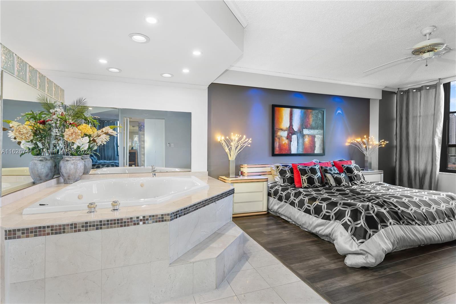 OLYMPUS CONDO - Residential