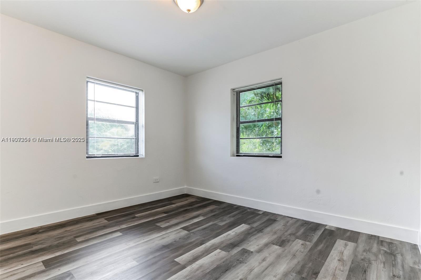 BRUCE TERRACE - Residential Lease