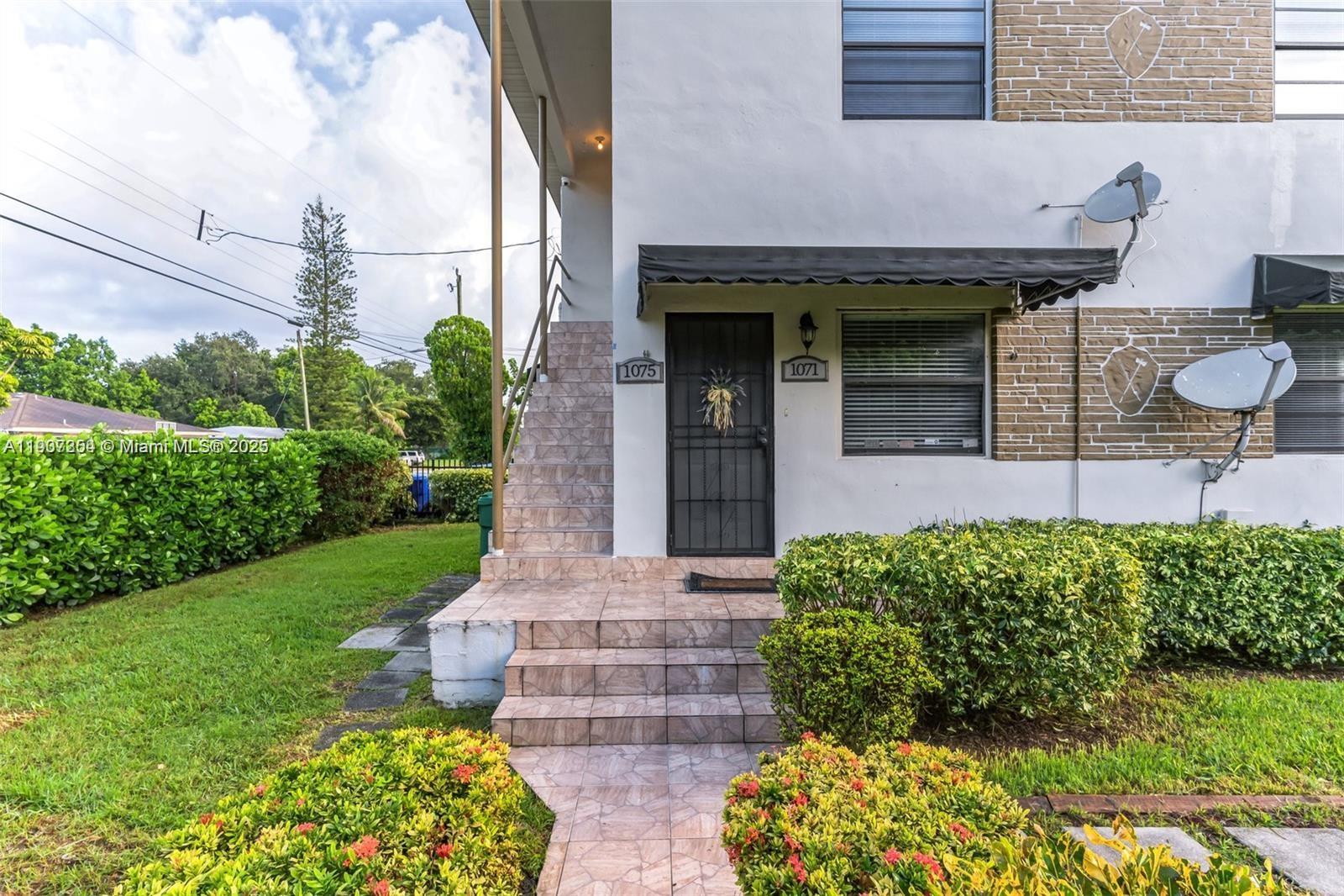 BRUCE TERRACE - Residential Lease