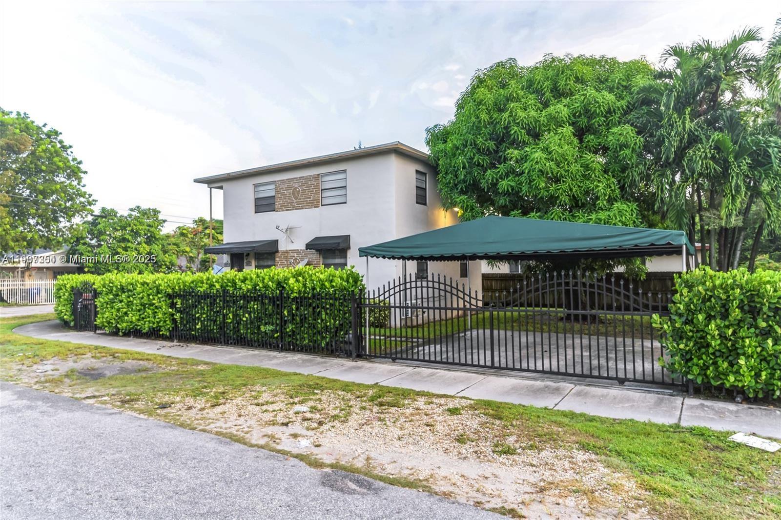 BRUCE TERRACE - Residential Lease