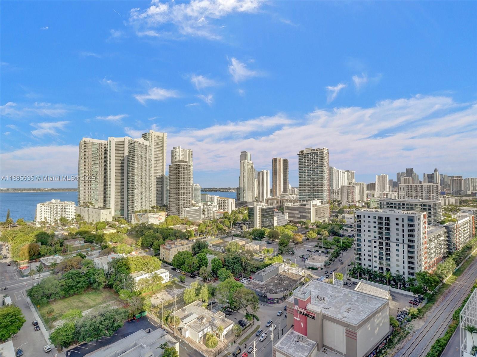 3401 MIDTOWN CONDO - Residential Lease