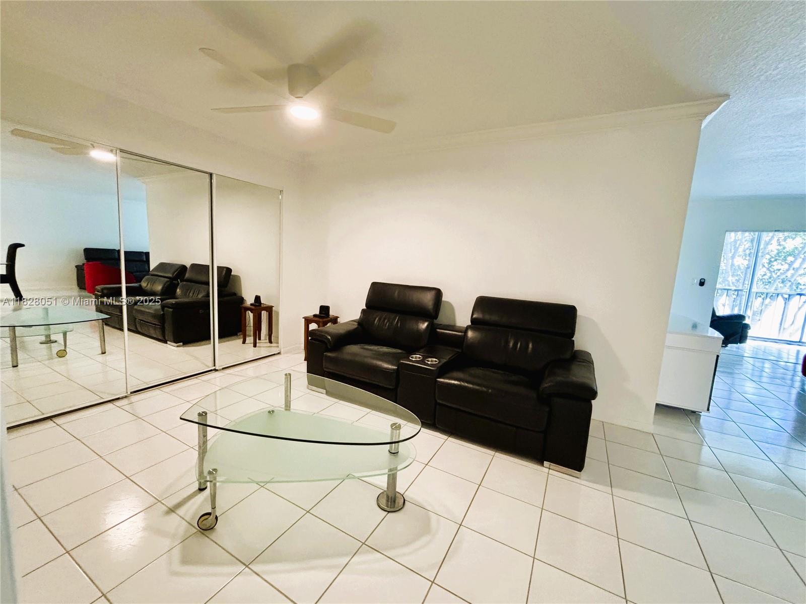 HUNTINGTON POINTE - Residential