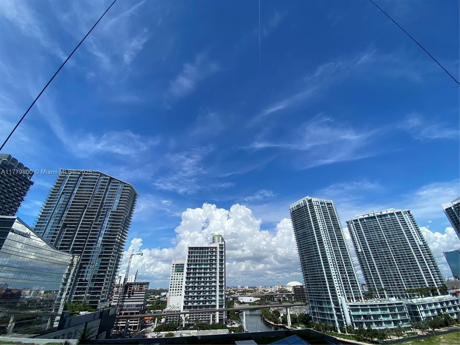 Rental Property at 68 Se 6th St 1008, Miami, Broward County, Florida - Bedrooms: 1 
Bathrooms: 2  - $4,500 MO.