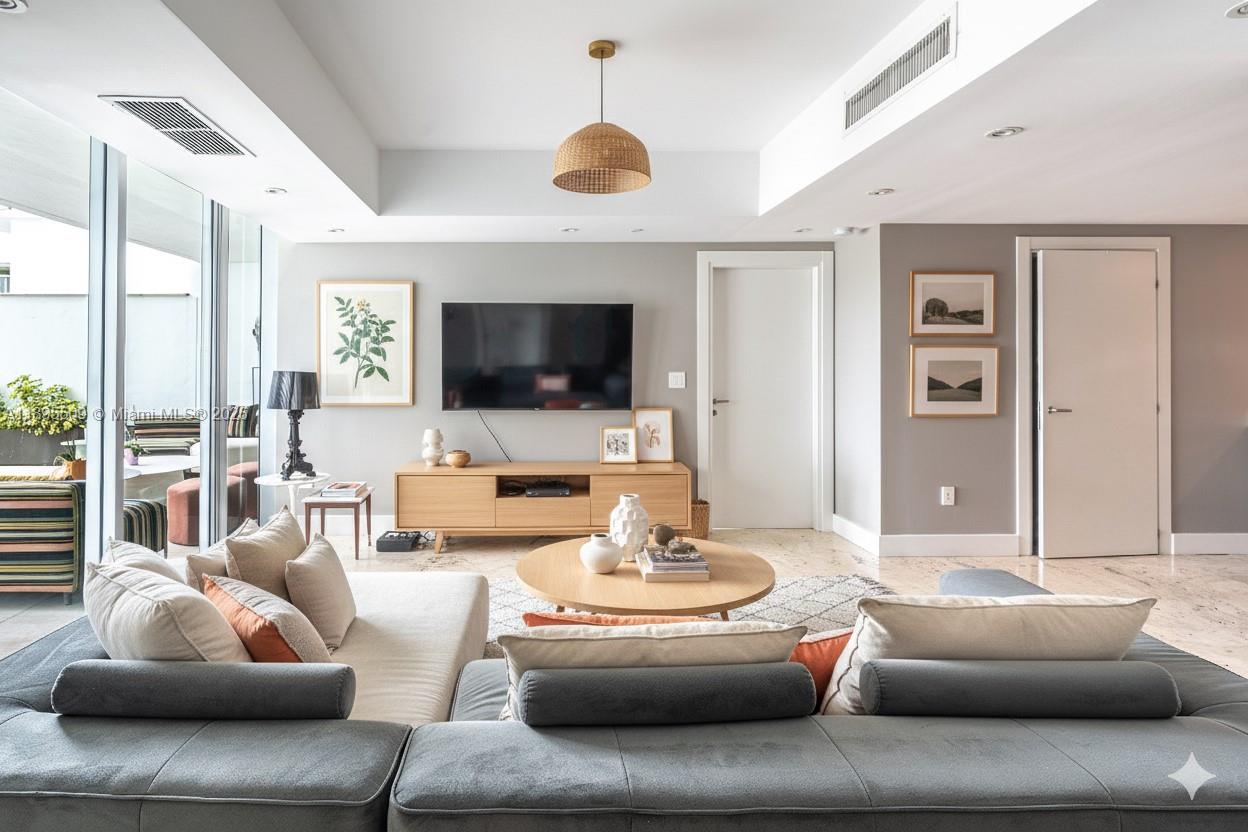 2627 S Bayshore Dr 504